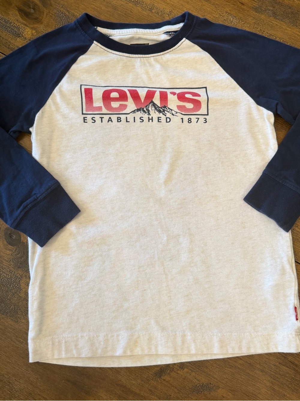 Levi's Cream Front Logo Raglan Long Sleeve Tee with Navy Sleeves